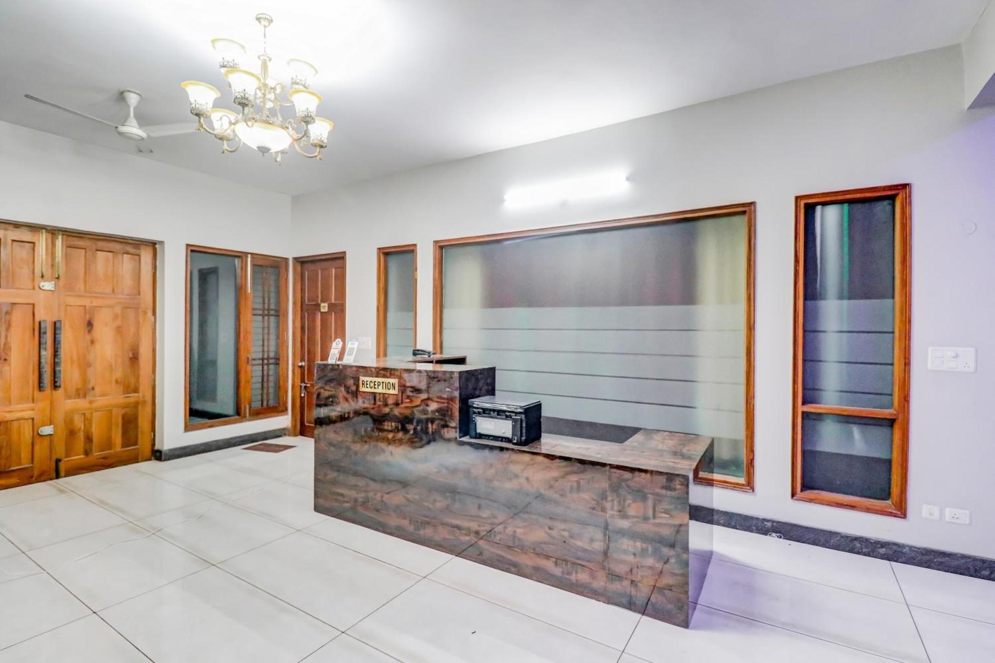 Hotel O Tokyo Chinhat Ngoại thất bức ảnh